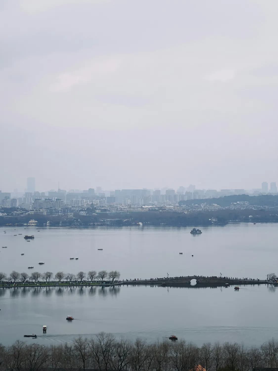 南京地铁3号线打卡必看：玄武湖、鸡鸣寺、总统府