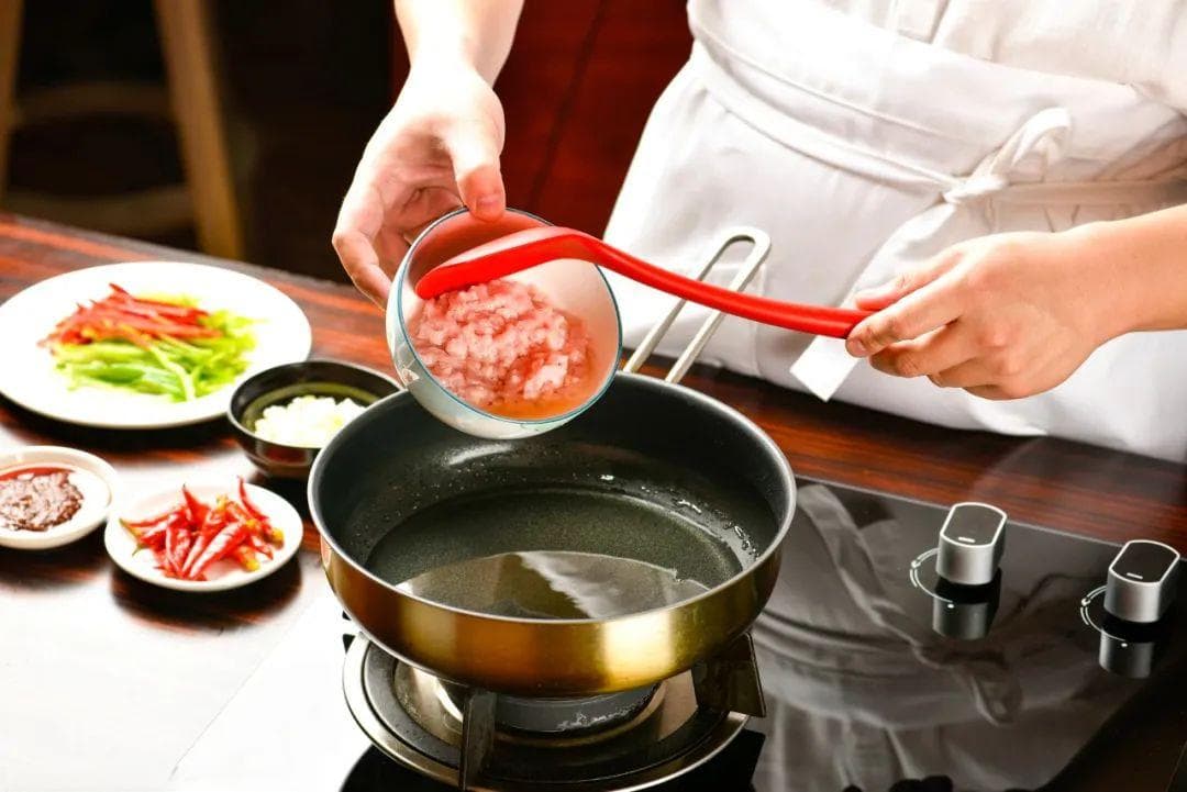 一个不起眼的炒菜习惯，导致全家人骨质疏松！