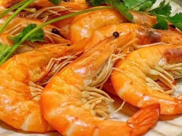 糖尿病患者吃虾指南：清蒸水煮更健康，每日不超100克