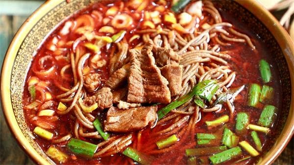 【韩城非遗·古韵新生】一碗羊肉饸饹寄乡情