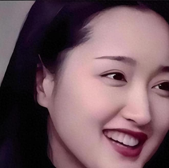 53岁杨钰莹现状：和母亲定居深圳，在豪宅种菜生活惬意，仍未结婚