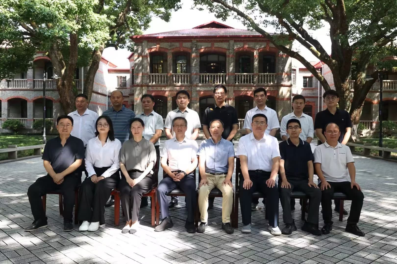苏大联手益恒发力钙钛矿技术成立光伏先进技术研究院