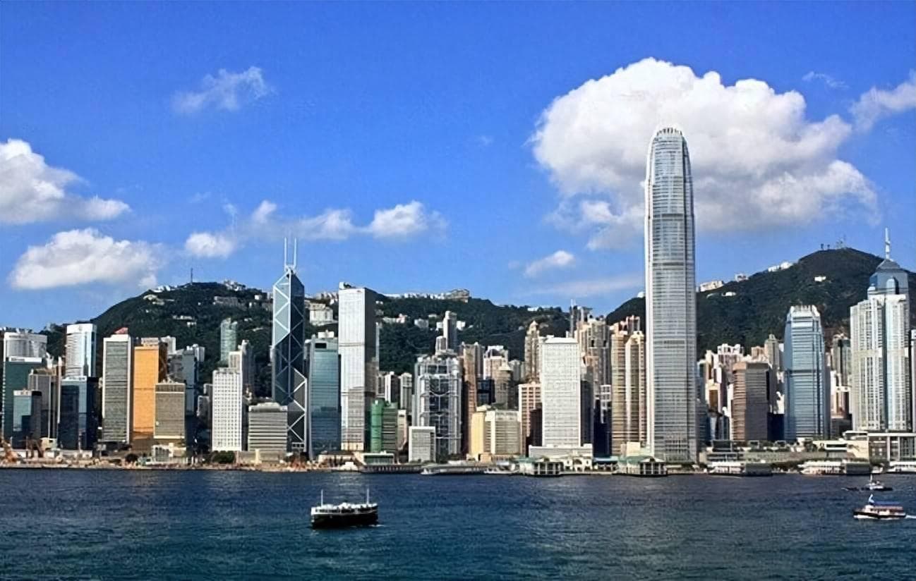 2025香港大学本科招生，计划将高考生录取名额增加至 400 人！