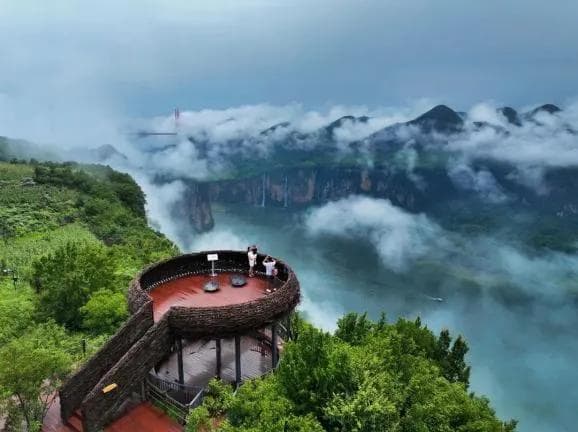 贵州高铁旅游全攻略：国庆期间景点、线路一文掌握