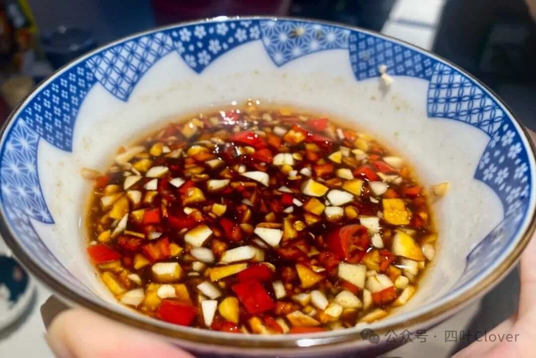 月半厨房：蒜蓉酱的两种做法