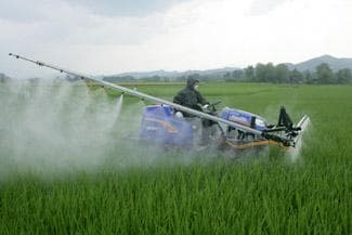 苏云金杆菌：一种安全高效的生物农药及其使用技术