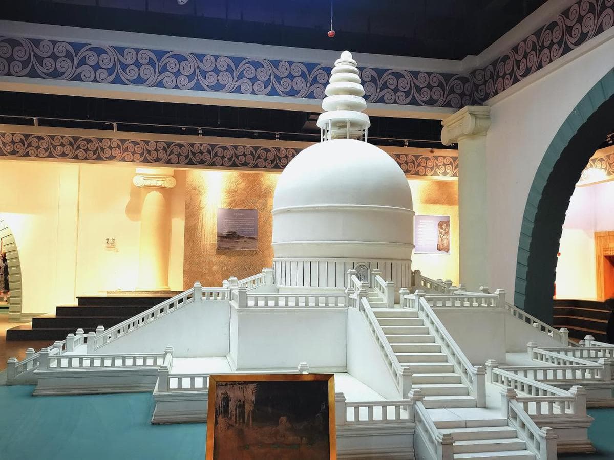 千年佛教遗迹：沙漠中的热瓦克佛寺遗址