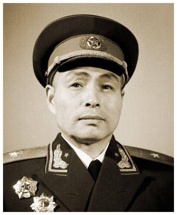 《开国将帅授衔1955》：军魂再现，士气激昂