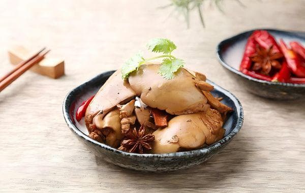 清炖鸭肝：传统经典菜肴的制作详解