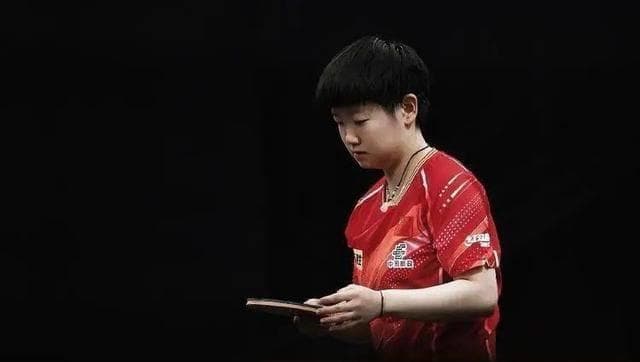 从训练场痛哭到世界杯卫冕，孙颖莎克服压力登顶