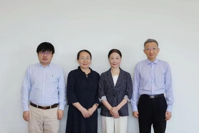 医学生也能写代码？复旦上医这门课带你玩转AI！ | 人工智能赋能高等教育