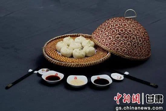 临夏河州包子：丝路古道上的美食传奇