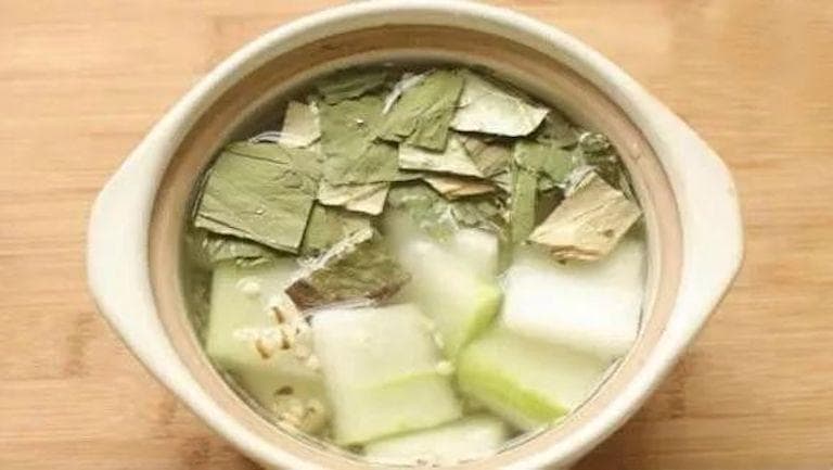 荷叶与冬瓜皮一起泡水喝的功效与作用、禁忌和食用方法