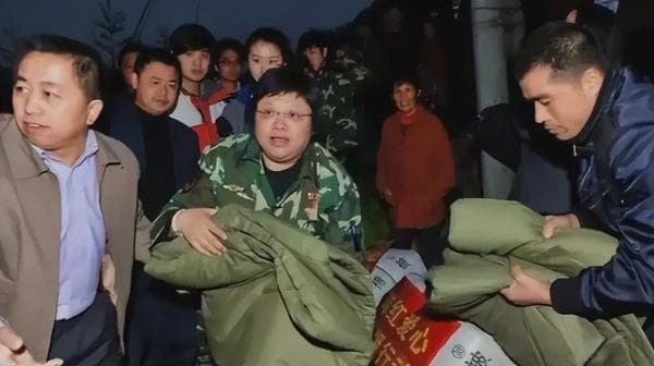 韩红用行动回应质疑：从3亿风波到西藏地震救援