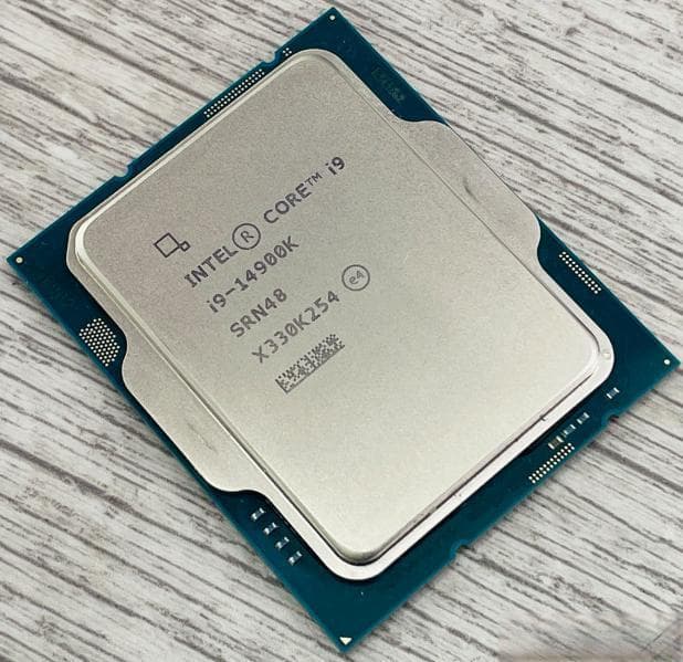 Intel VS AMD：装机选U必看指南，游戏渲染两不误