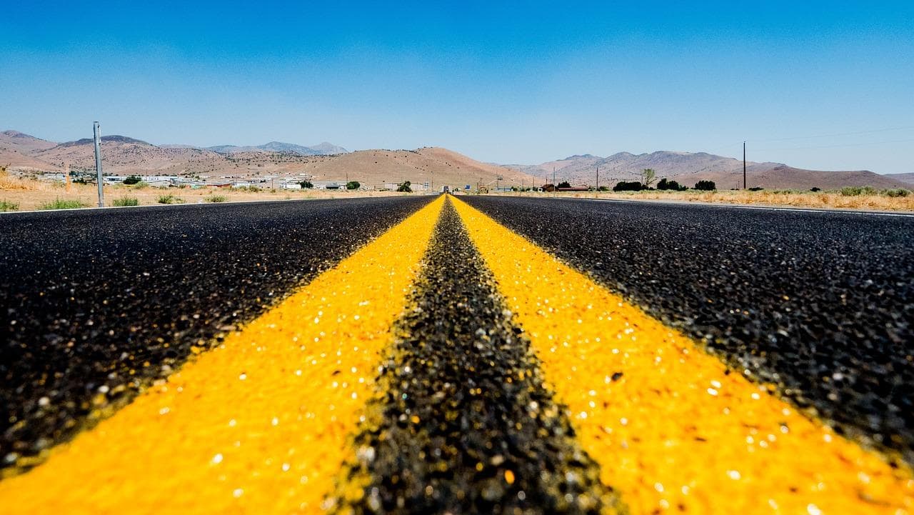 云端上的天路：探秘中国最美高速——雅西高速公路