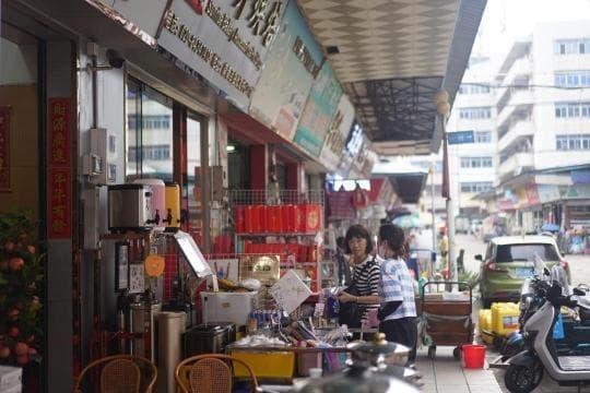 陪伴广州人28载，这个批发市场的首批商户开始撤场