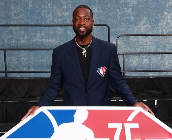 NBA75大巨星之德怀恩-韦德：技术、荣誉与领导力并存