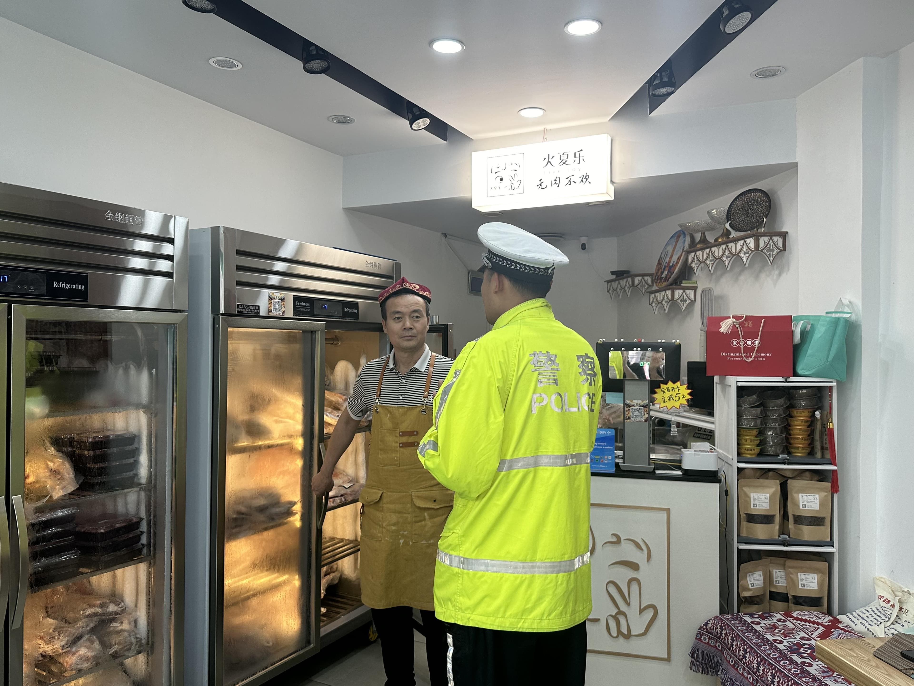 摩托车“炸街”噪声大、流动性强难监管，如何寻找破题之道？
