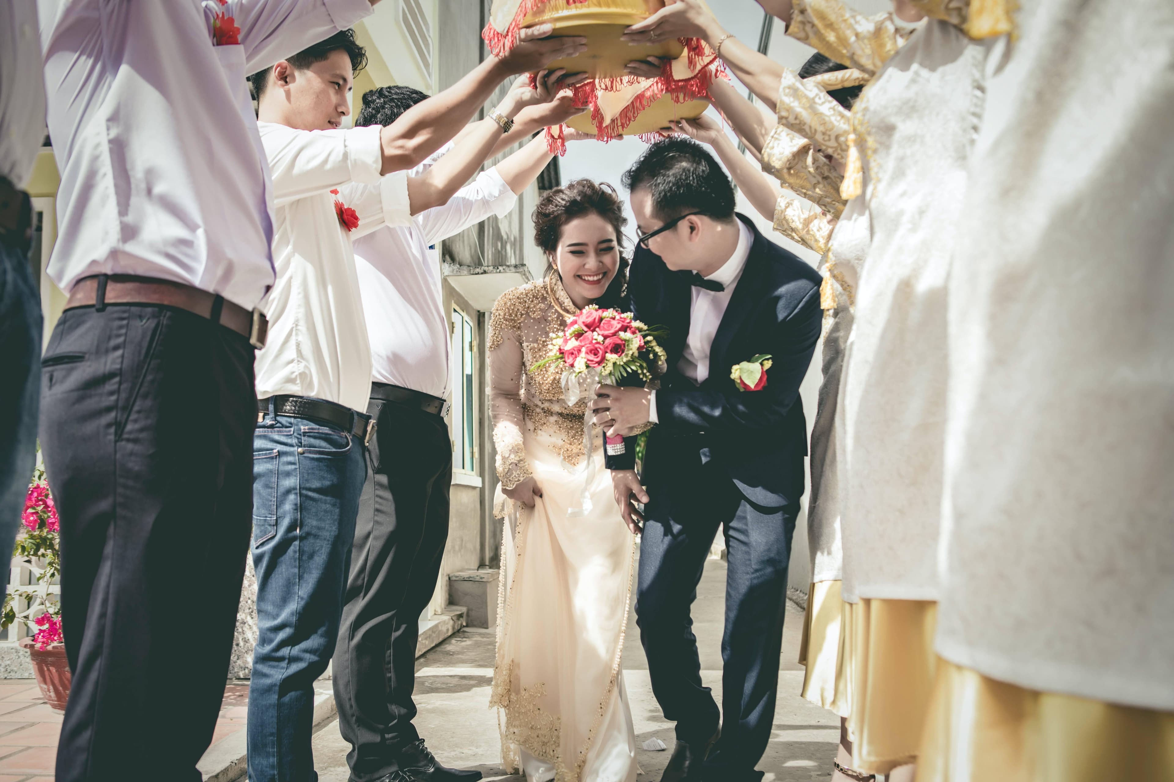 婚恋机构助力破局：针对现代年轻人十大难脱单问题的解决方案