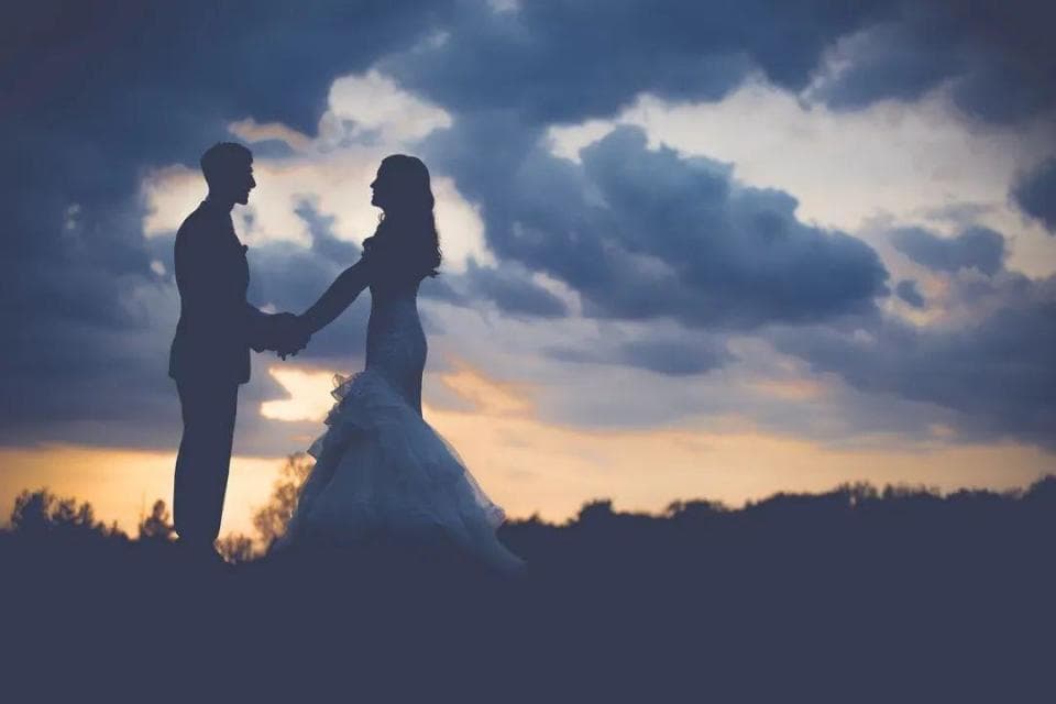 长辈为什么一定要催我们结婚？背后有什么“焦虑”存在吗？