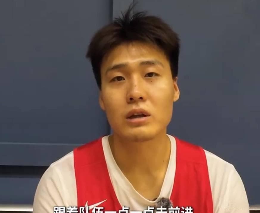 中国篮球：新老交替与未来展望——从赵睿到杜锋的CBA新篇章