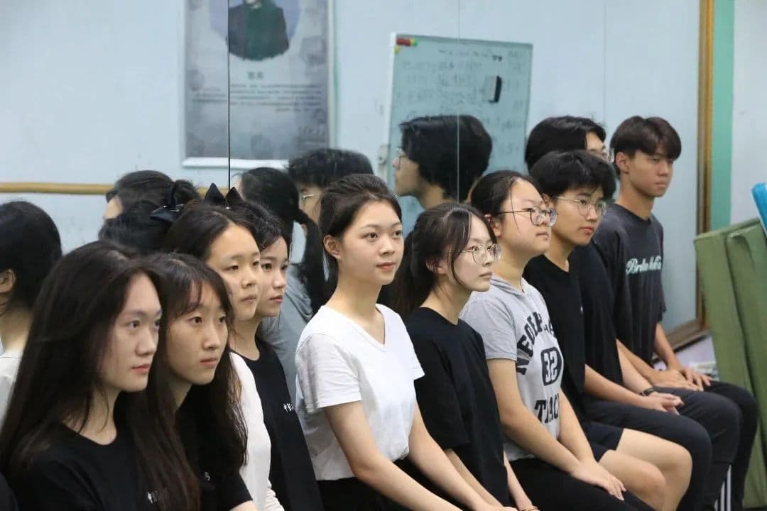 表演艺考生台词选材：小众、深情与独特表达