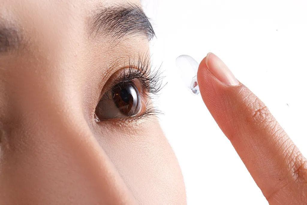 隐形眼镜千万别瞎戴！这些指标一定要看