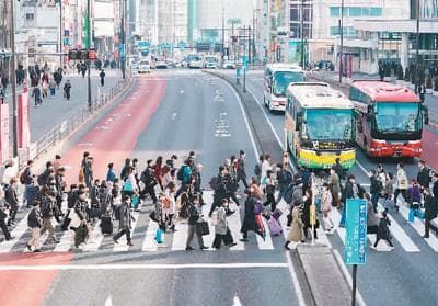 新生儿跌破76万，日本人口危机引发全球关注