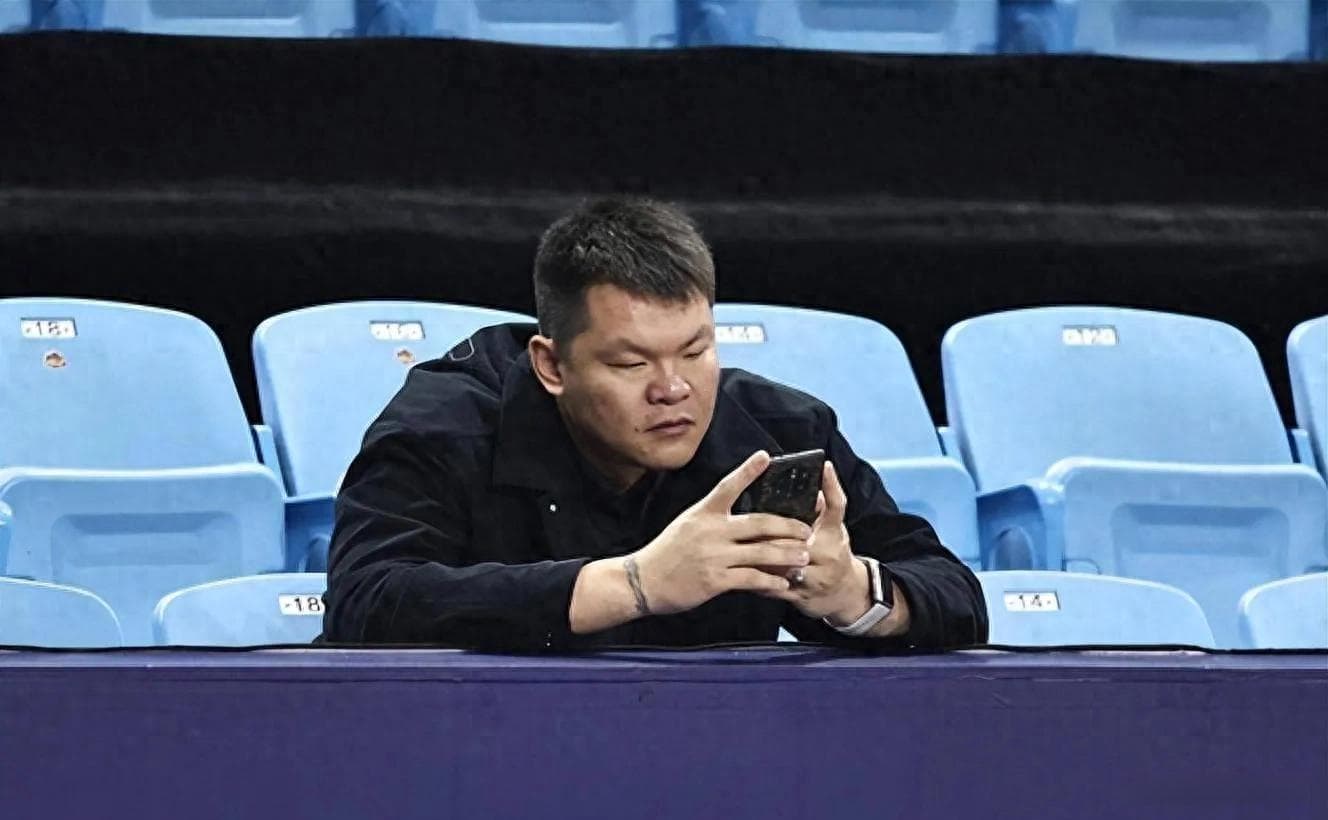 广东男篮盯上土超得分后卫，拉塞尔场均16分或解燃眉之急