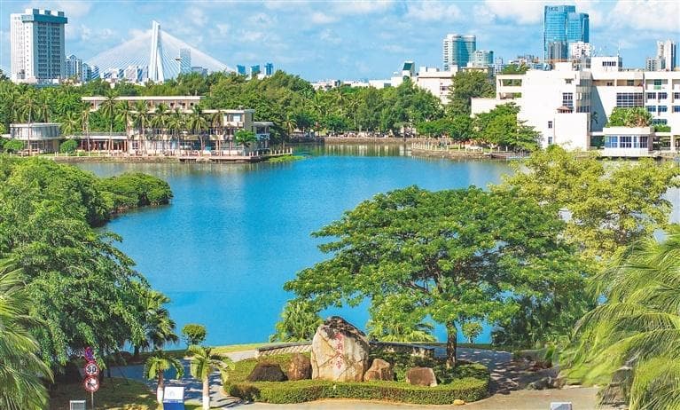 海南大学：奋力建设综合性研究型国际化“双一流”大学