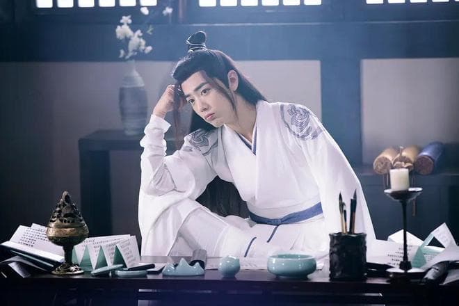 肖战凭《陈情令》获奖后持续发力，2024年斩获多项演艺荣誉