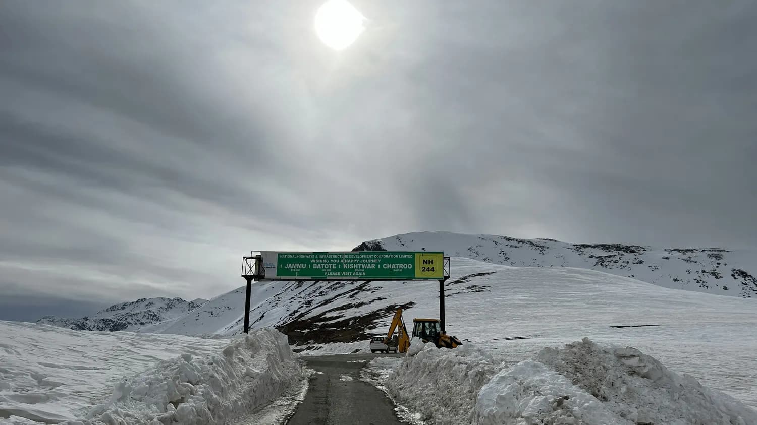 独库公路自驾攻略：暴雨暴雪如何应对？