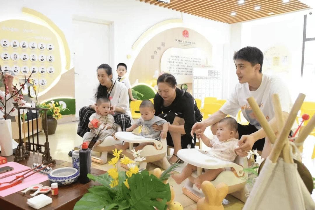 冲上热搜的“乳儿班”，能缓解“带娃难”吗？