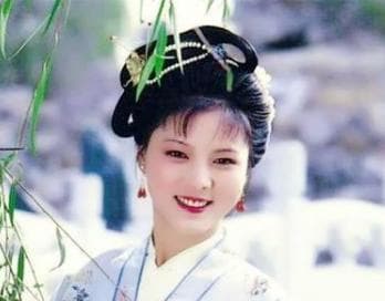 红楼梦中王夫人与王熙凤同出王家，为何关系不好？