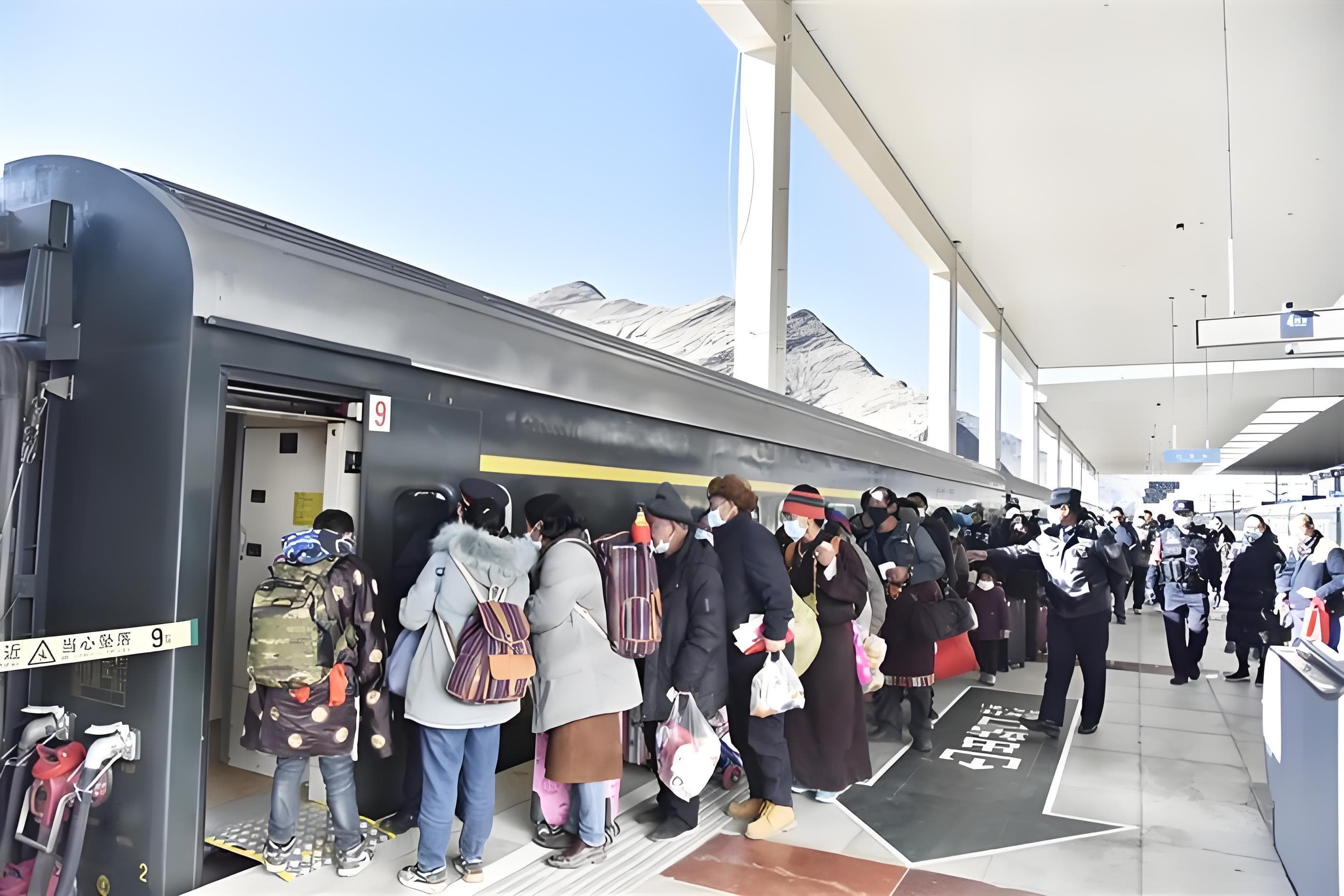西藏“七个全力以赴”力保春运安全平稳有序