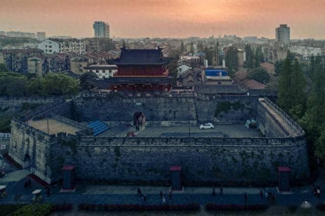 襄阳二日游攻略：古城探秘与现代游乐完美融合