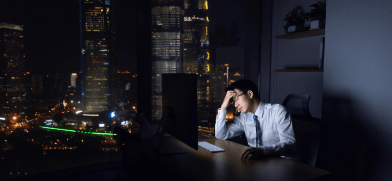 程序员加班现象：成因、影响与应对策略