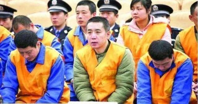 青岛黑老大聂磊覆灭记：从教师家庭走出的黑社会头目