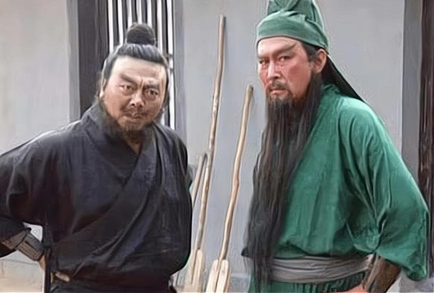 《三国演义》中的人物神化与历史真相解析