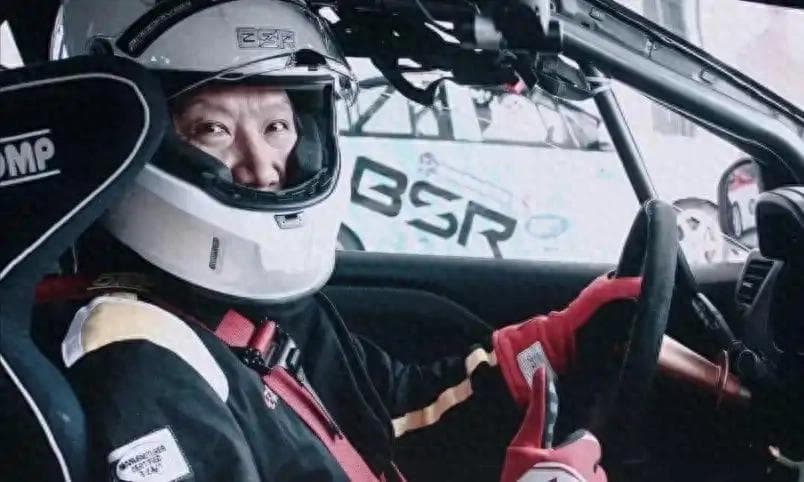 雷军不仅造手机造车厉害，养娃更牛！培养女儿的方式颠覆常人认知