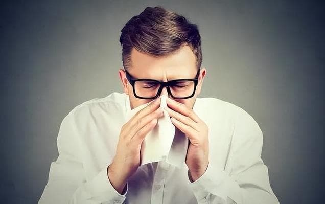 痰液颜色暗藏健康密码：黑色、黄色、白色分别代表什么？