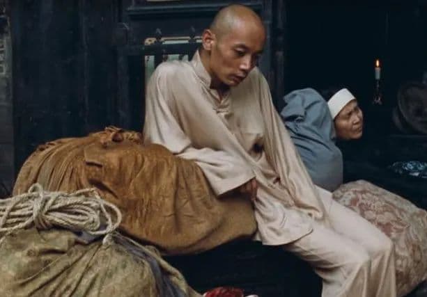 《活着》：告诉我，你究竟为了什么活着