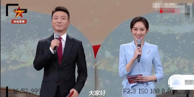 主持新星周瑜：从上海台进入央视，搭档康辉亮相让人耳目一新