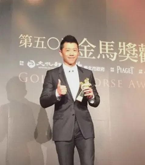 华语五大奖最年轻影帝影后纪录保持者，刘烨26岁，最小的仅13岁