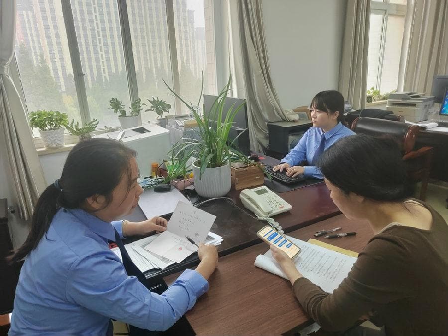 个人房产被当作夫妻共同财产查封，如何纠正错误判决？
