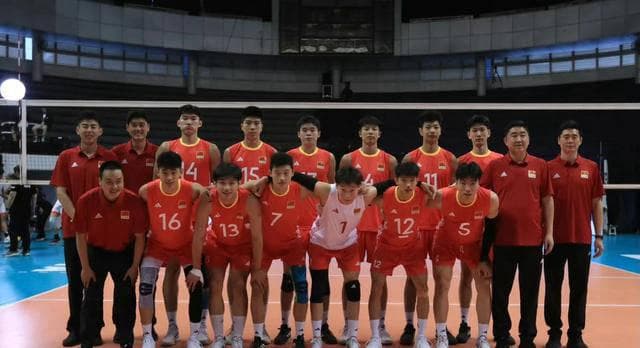 中国U20男排遭遇伊朗挑战，技术与战术需提升！