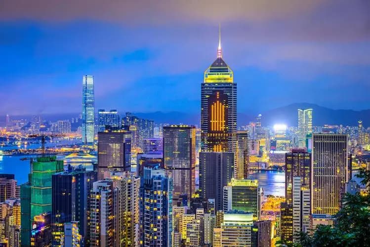 香港身份和内地身份哪个好？