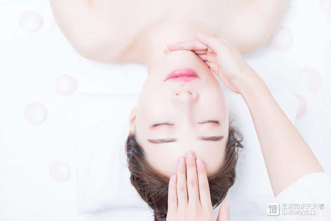 粉刺“大作战”：成因、疗法与预防全指南