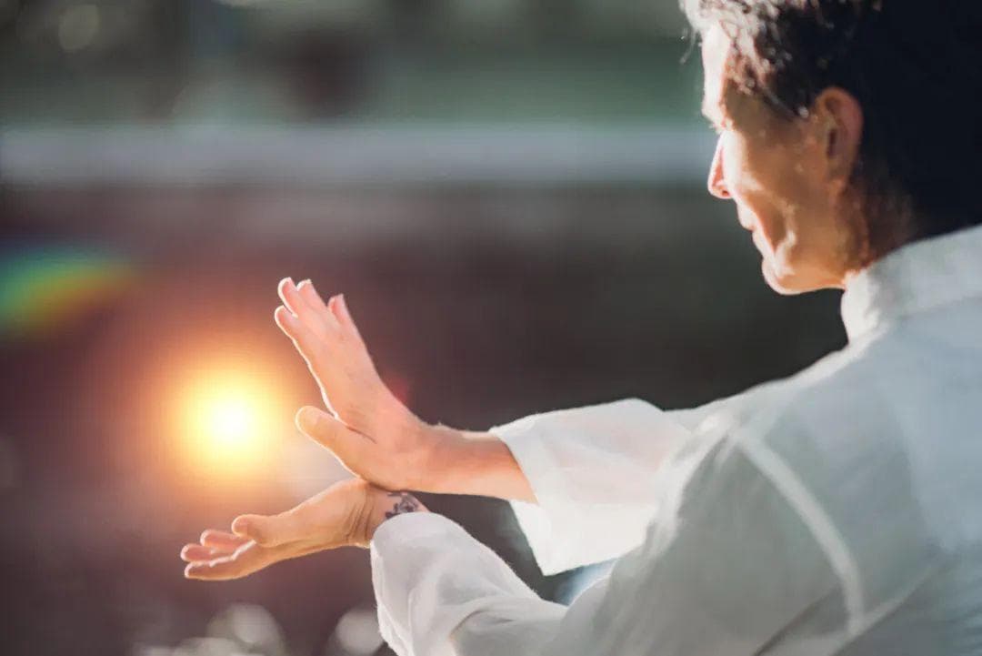 阳气足，百病除！脚上这个纯阳“大药”，有回阳保命之功
